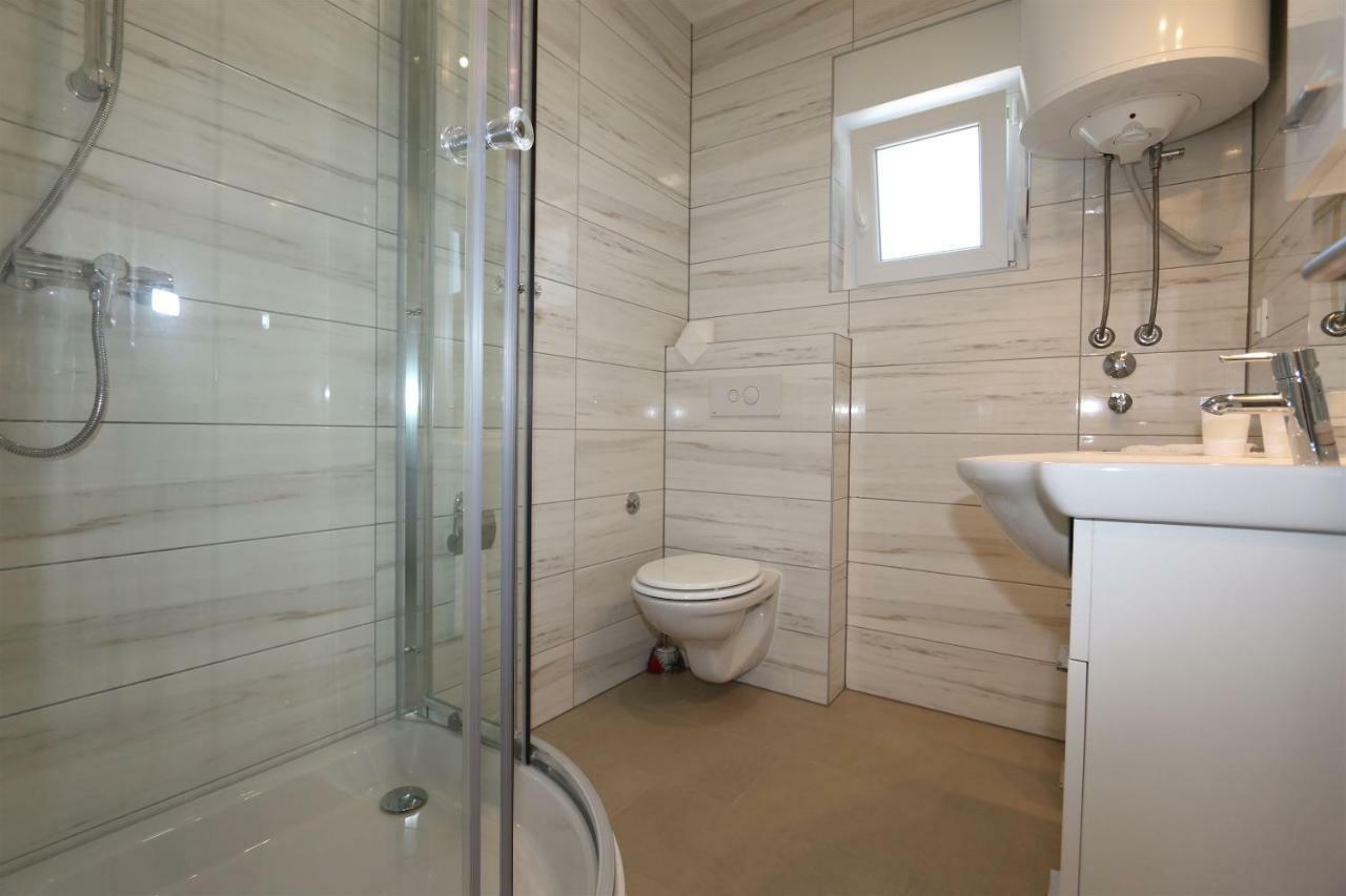 Apartments Maric-Hlapa Солине Экстерьер фото