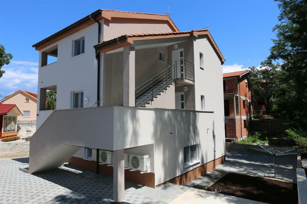 Apartments Maric-Hlapa Солине Экстерьер фото
